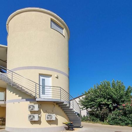 Silos Mare Apartment Новиград Екстериор снимка