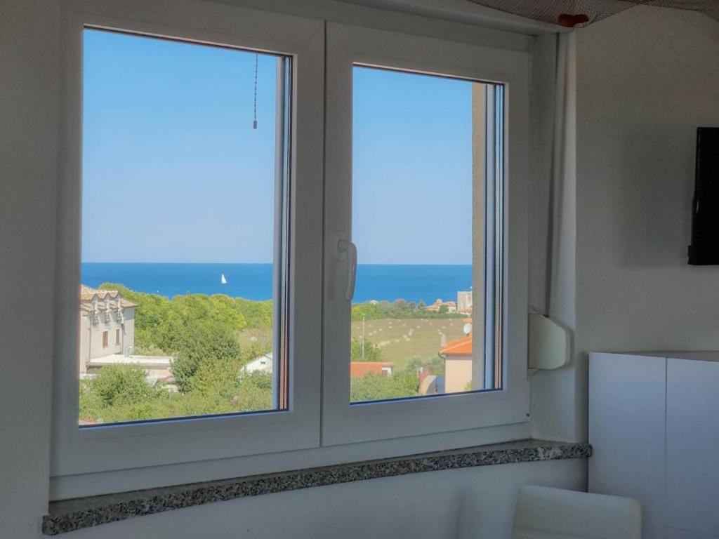 Silos Mare Apartment Новиград Екстериор снимка