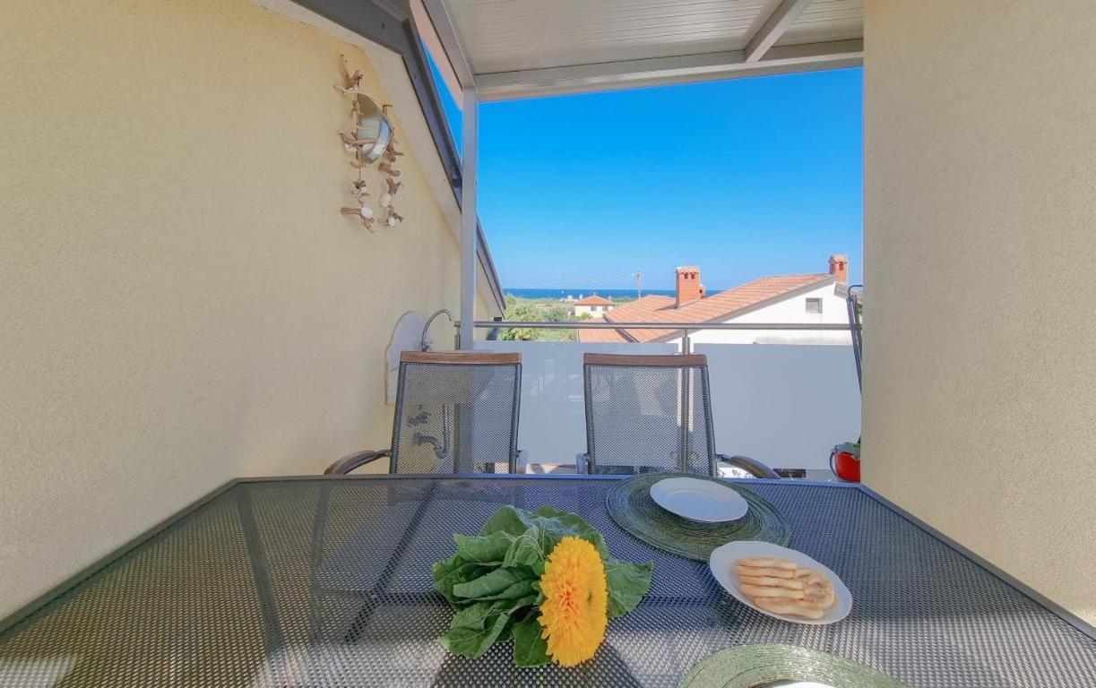 Silos Mare Apartment Новиград Екстериор снимка