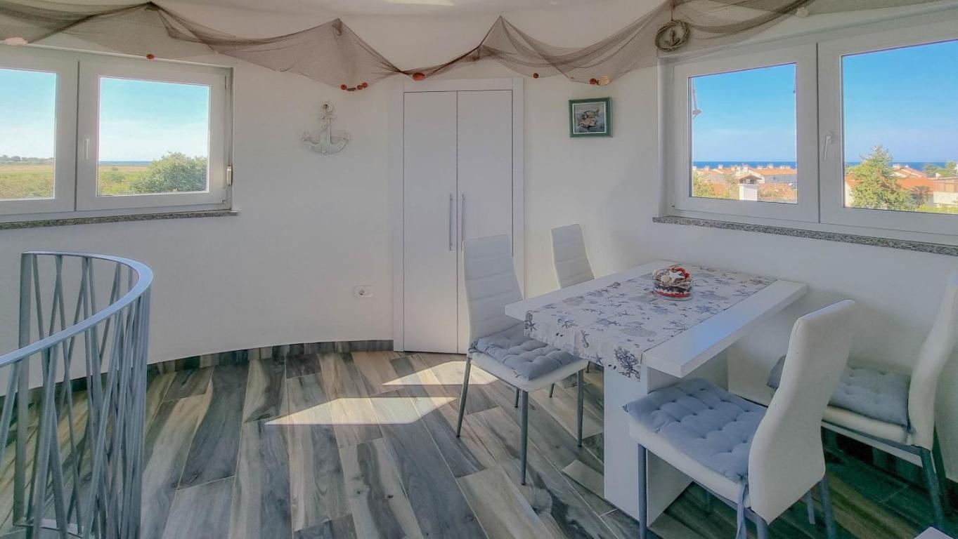 Silos Mare Apartment Новиград Екстериор снимка